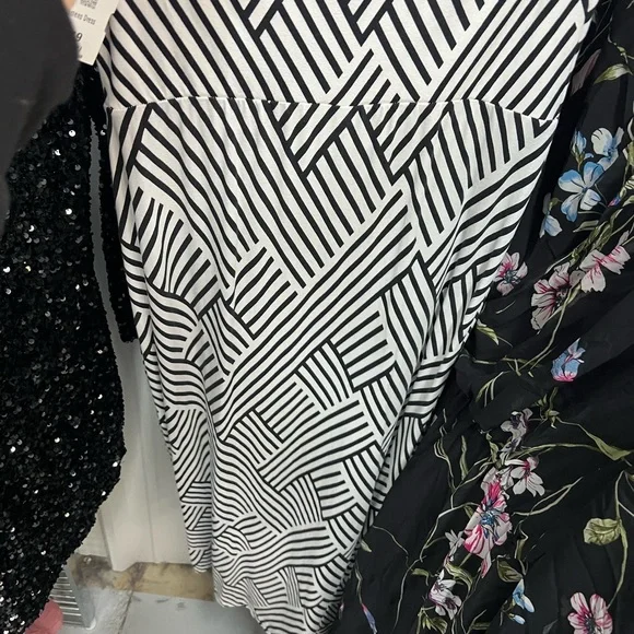 Buffalo David Bitton Monochrome Strapless Dress - Picture 3 of 4